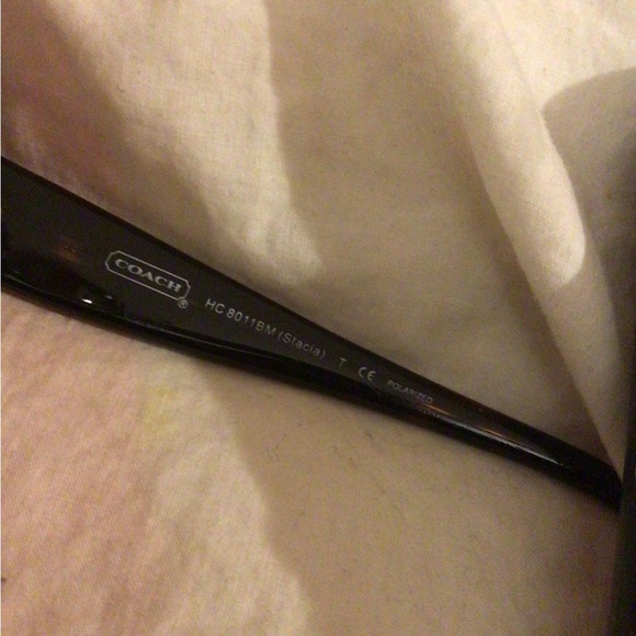 Coach sunglasses with the case - Picture 12 of 14